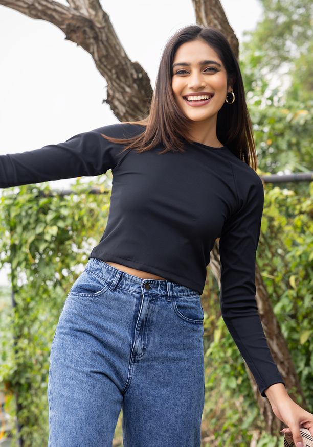 EDITH BLACK LONG SLEEVE TSHIRT